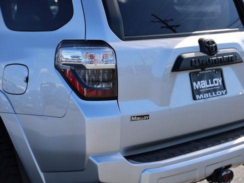 Used 2023 Toyota 4Runner TRD Off-Road Premium image 10