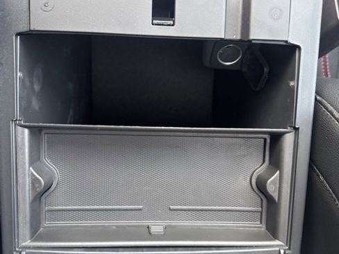 Used 2023 Ford Explorer ST-Line w/ Class IV Trailer Tow Package image 39