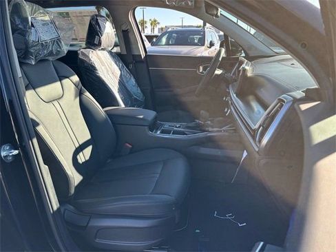 New 2026 Kia Sorento S w/ S Panoramic Sunroof Package FWD image 16