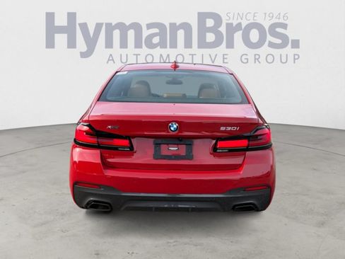 Used 2022 BMW 530i xDrive w/ M Sport Package AWD/4WD image 4