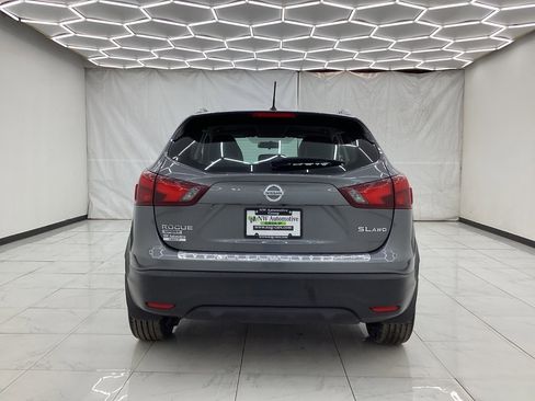 Used 2018 Nissan Rogue Sport SL image 10