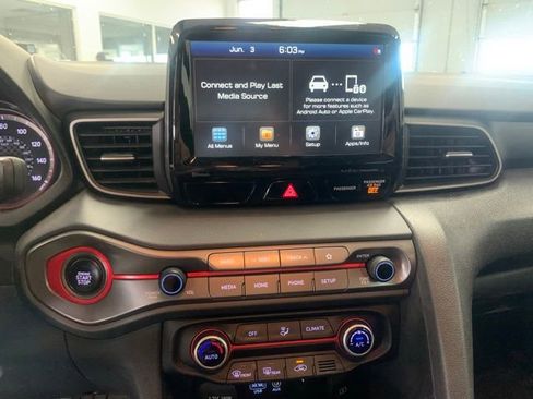 Used 2021 Hyundai Veloster 2.0 Premium FWD image 16