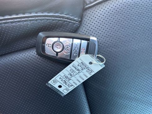 Used 2024 Ford F150 Platinum image 35