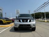 Used 2021 Nissan Frontier SV image 2