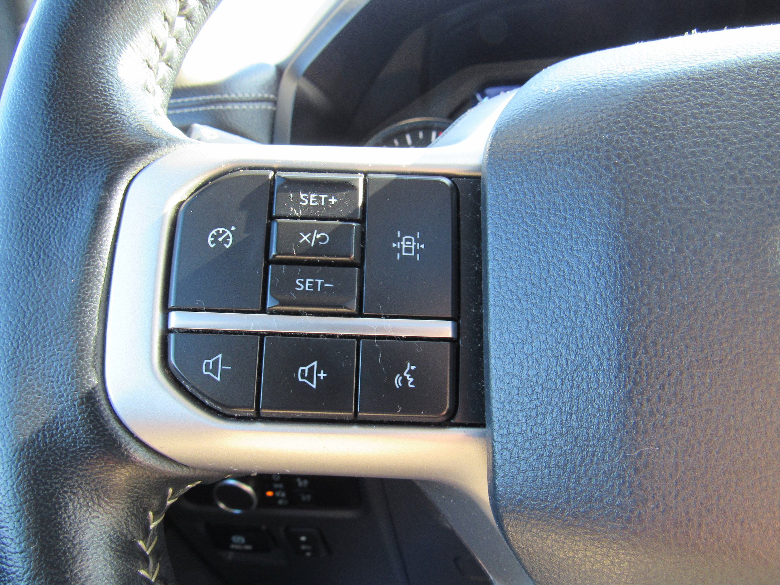 Used 2022 Ford Expedition Max XLT AWD/4WD image 21