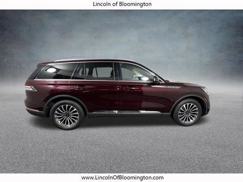 Certified 2022 Lincoln Aviator Reserve w/ Elements Package Plus AWD/4WD image 9