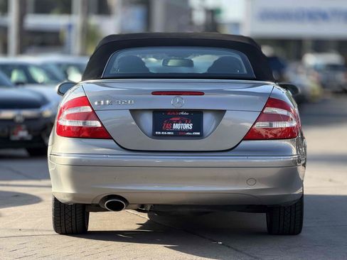 Used 2005 Mercedes-Benz CLK 320 Cabriolet image 5