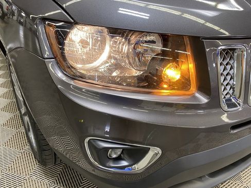 Used 2017 Jeep Compass High Altitude image 2