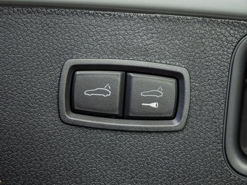 New 2026 Porsche Macan image 32