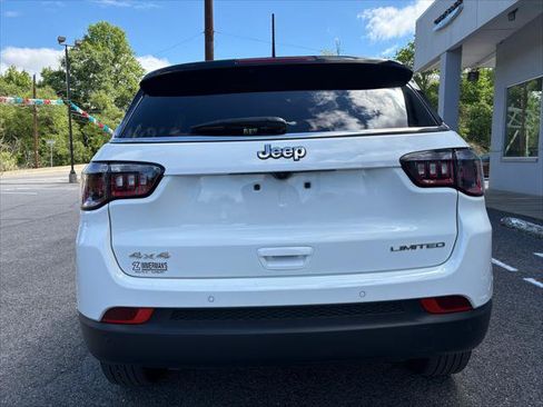 Certified 2025 Jeep Compass Limited AWD/4WD image 8