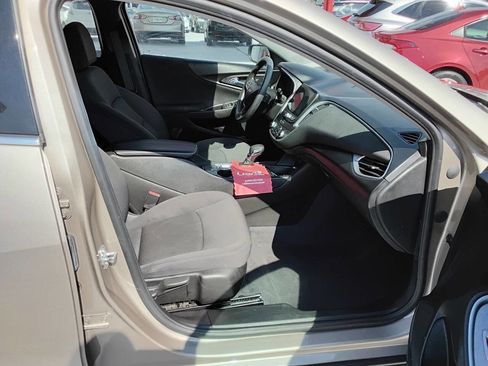 Used 2023 Chevrolet Malibu LT w/ Driver Confidence Package image 5