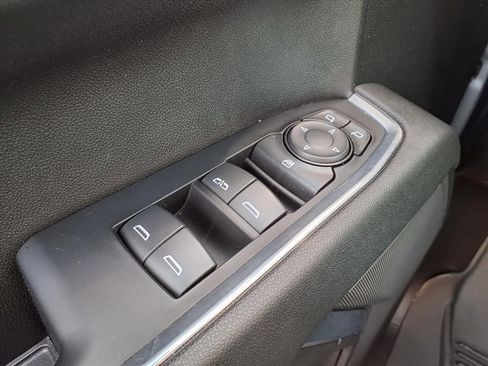 Used 2023 GMC Sierra 1500 Elevation image 24