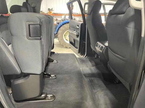 Used 2020 Toyota Tundra SR5 w/ SR5 Upgrade Package image 17