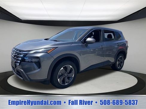 Used 2024 Nissan Rogue SV AWD/4WD image 1