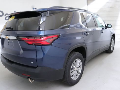 Used 2023 Chevrolet Traverse LT image 8