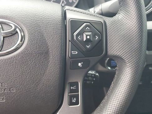 Used 2021 Toyota Tacoma TRD Sport image 25