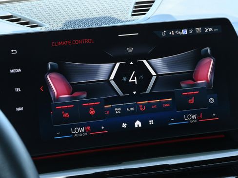 Certified 2025 BMW X1 xDrive28i w/ Premium Package image 19