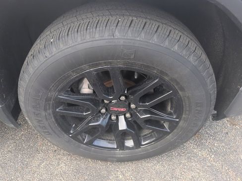 Used 2021 GMC Sierra 1500 Elevation w/ X31 Off-Road Package image 17