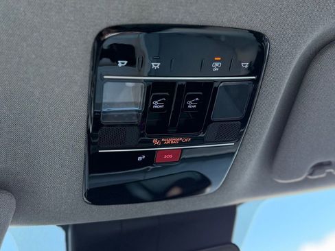 Used 2024 Hyundai Santa Fe Limited image 22