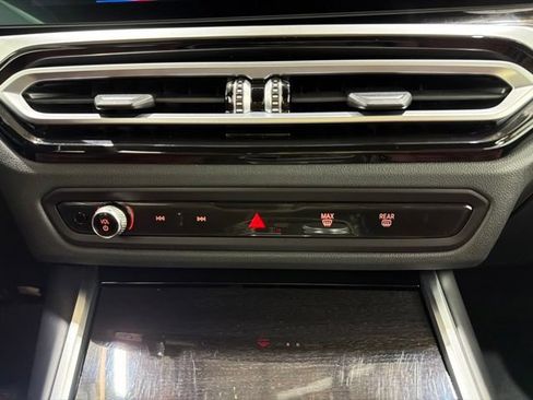 Used 2024 BMW 430i xDrive Convertible w/ Convenience Package AWD/4WD image 34