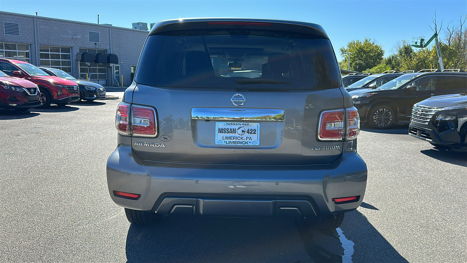 Used 2019 Nissan Armada Platinum w/ Captain's Chairs Package AWD/4WD image 6