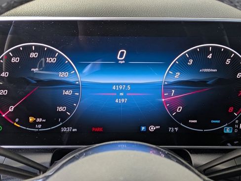 Used 2026 Mercedes-Benz GLC 300 4MATIC image 11