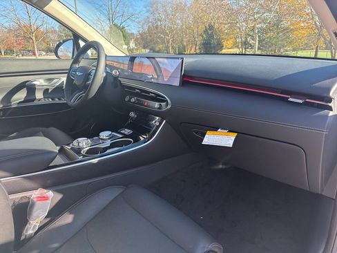 New 2026 Genesis GV70 2.5T image 32