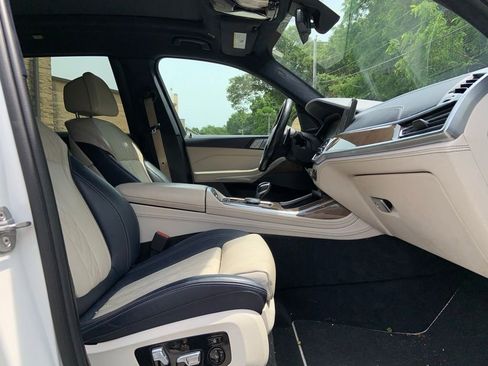 Used 2020 BMW X7 M50i AWD/4WD image 15