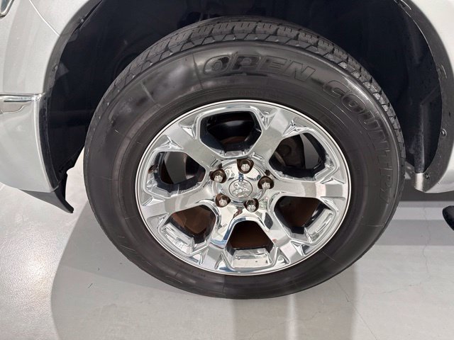 Used 2017 RAM 1500 Laramie AWD/4WD image 4