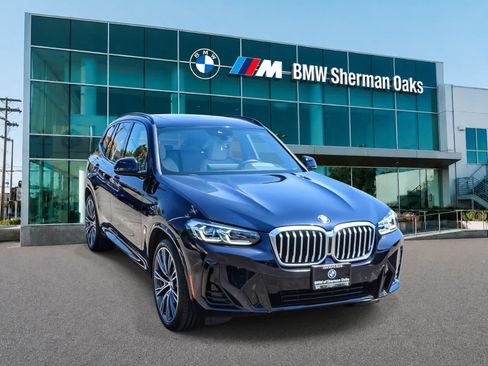 Used 2022 BMW X3 sDrive30i w/ M Sport Package 2 RWD image 3