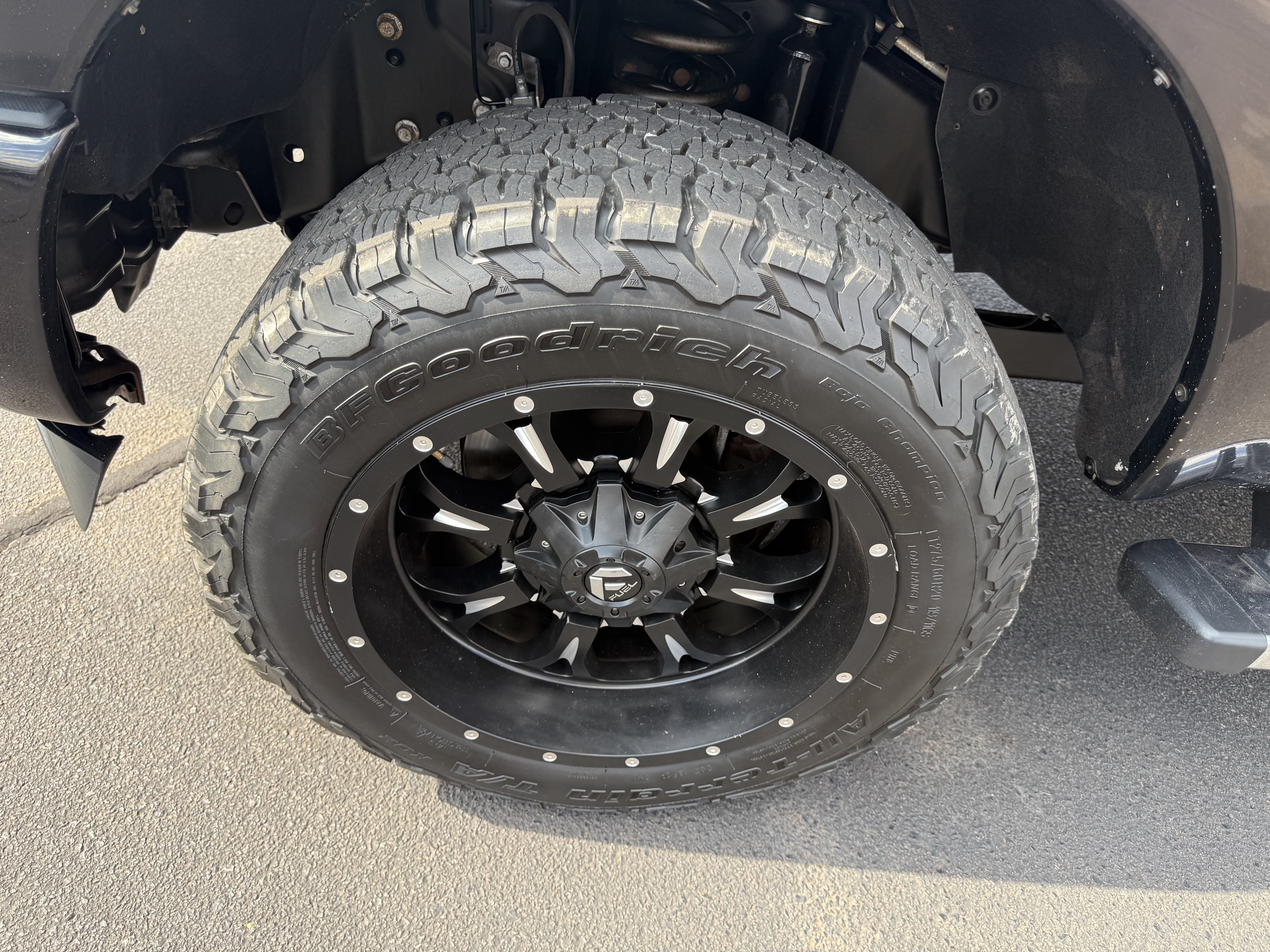 Used 2013 Ford F250 Platinum w/ FX4 Off Road Pkg AWD/4WD image 5