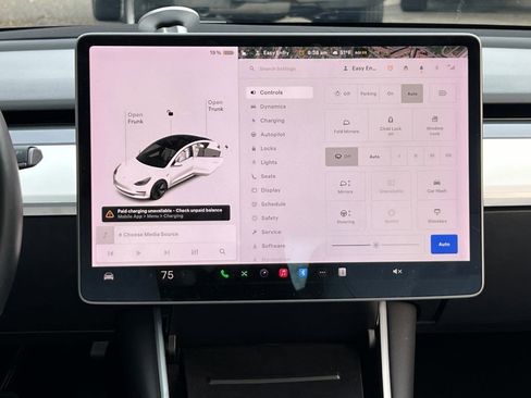 Used 2018 Tesla Model 3 Long Range image 25