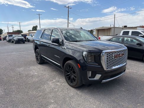 Used 2023 GMC Yukon Denali w/ Max Trailering Package AWD/4WD image 2