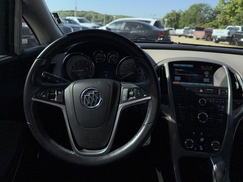 Used 2014 Buick Verano FWD image 41