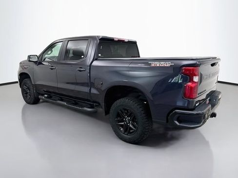 Used 2023 Chevrolet Silverado 1500 Custom Trail Boss w/ LPO, Dark Essentials Package AWD/4WD image 5