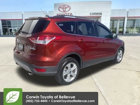 Used 2015 Ford Escape SE w/ Equipment Group 201A image 5