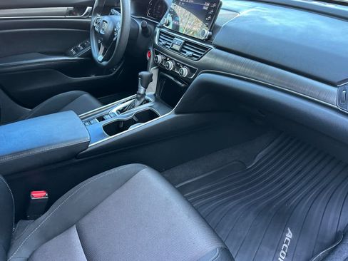 Used 2022 Honda Accord LX image 15