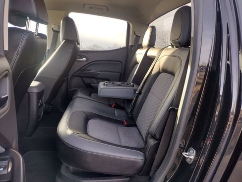 Used 2015 Chevrolet Colorado Z71 image 11