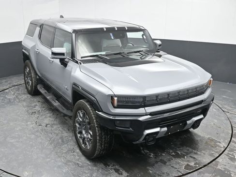 Used 2024 GMC Hummer EV 3X image 40