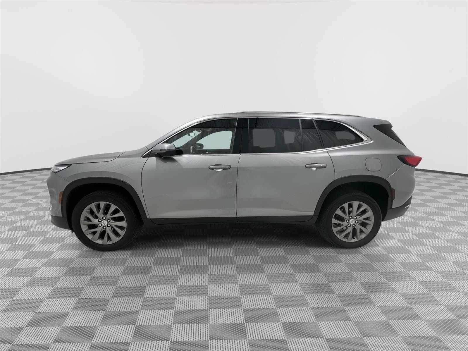 Used 2026 Buick Enclave Preferred AWD/4WD image 2