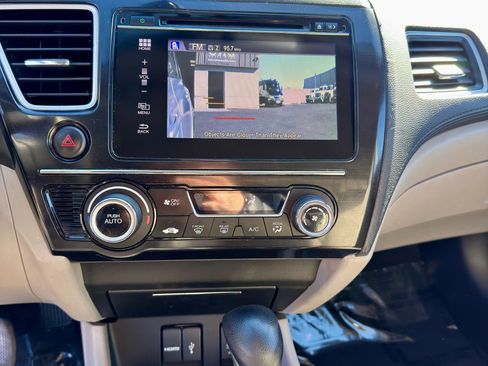 Used 2015 Honda Civic Hybrid Sedan image 10