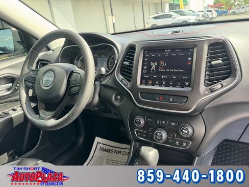 Used 2022 Jeep Cherokee Trailhawk w/ Sun, Sound & Nav Group AWD/4WD image 46