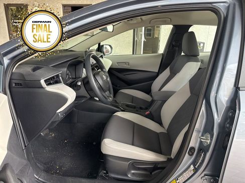 Used 2023 Toyota Corolla LE image 11
