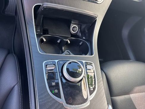 Used 2019 Mercedes-Benz GLC 300 4MATIC image 26