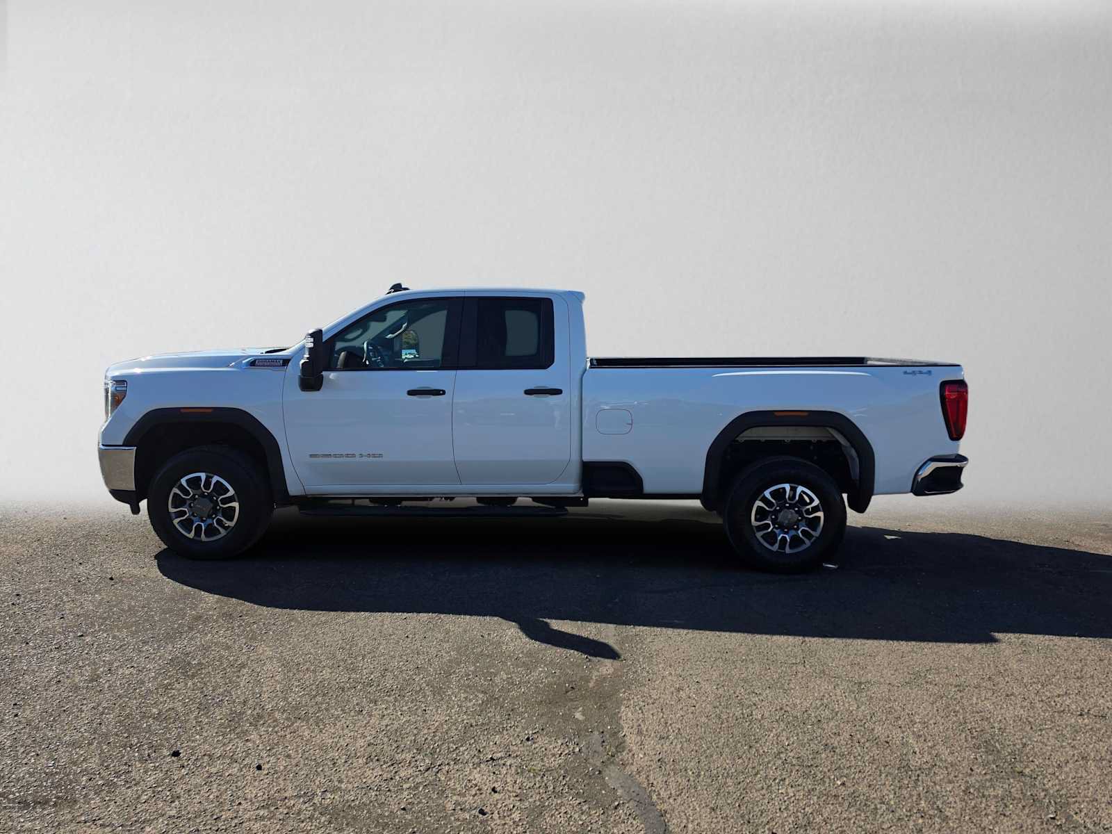 Used 2022 GMC Sierra 3500 Pro w/ Gooseneck/5TH Wheel Package AWD/4WD image 7