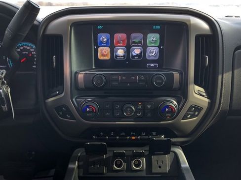 Used 2017 GMC Sierra 3500 Denali w/ Duramax Plus Package image 15