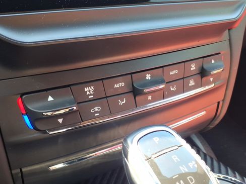 Used 2022 Maserati Ghibli Modena RWD image 25