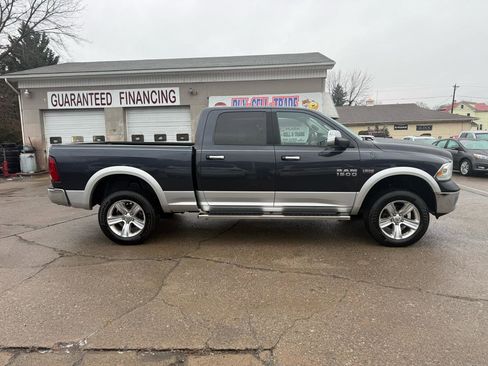 Used 2013 RAM 1500 Laramie w/ Convenience Group image 12