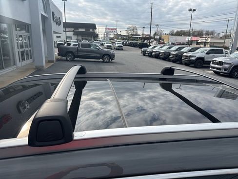 Used 2022 Hyundai Santa Fe SEL w/ Convenience + Premium Package image 11