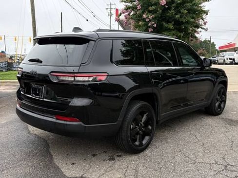 Used 2022 Jeep Grand Cherokee L Limited w/ Luxury Tech Group II AWD/4WD image 6